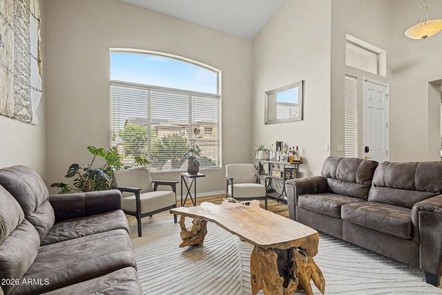 3595 E Latham Way, Gilbert, AZ 85297