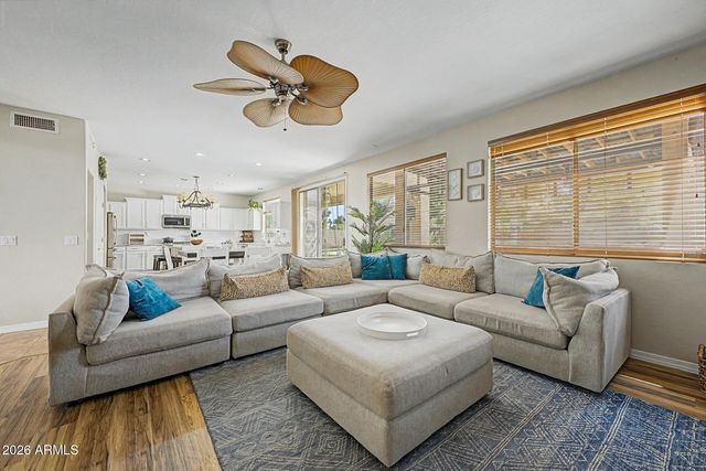 3595 E Latham Way, Gilbert, AZ 85297