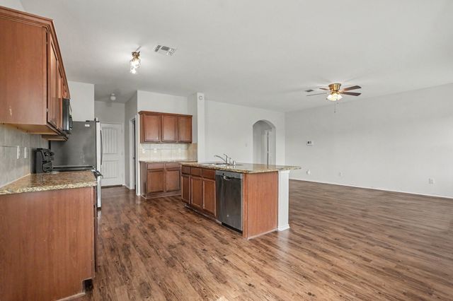 2513 Stonegate Drive, Seagoville, TX 75159