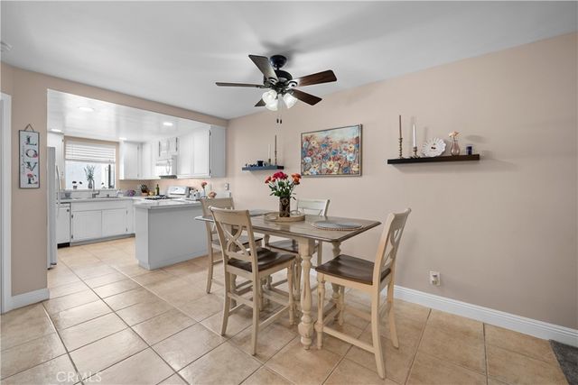 26806 Claudette Street 323, Canyon Country, CA 91351