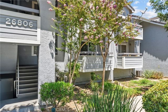 26806 Claudette Street 323, Canyon Country, CA 91351