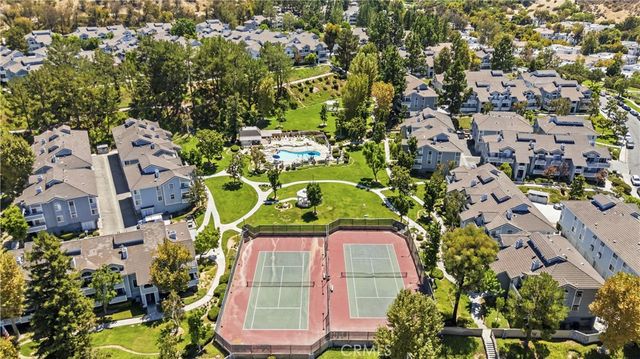 26806 Claudette Street 323, Canyon Country, CA 91351