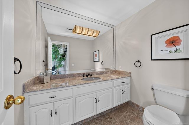 8893 Chestnut Run Drive, Shelby Twp, MI 48317