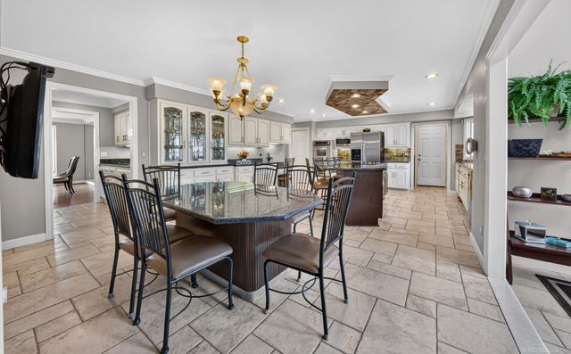 8893 Chestnut Run Drive, Shelby Twp, MI 48317
