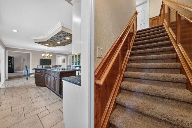 8893 Chestnut Run Drive, Shelby Twp, MI 48317