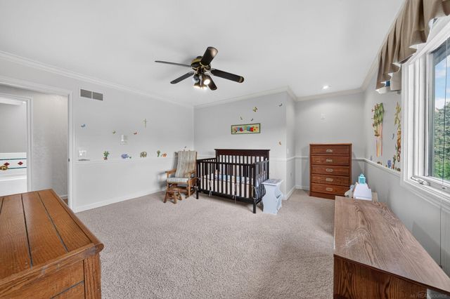8893 Chestnut Run Drive, Shelby Twp, MI 48317