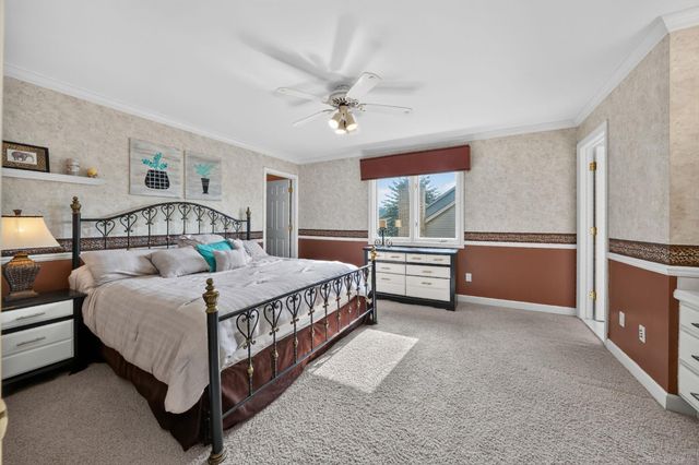 8893 Chestnut Run Drive, Shelby Twp, MI 48317