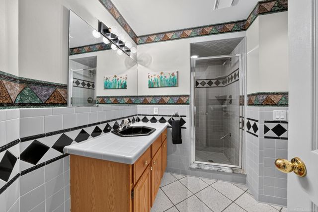 8893 Chestnut Run Drive, Shelby Twp, MI 48317
