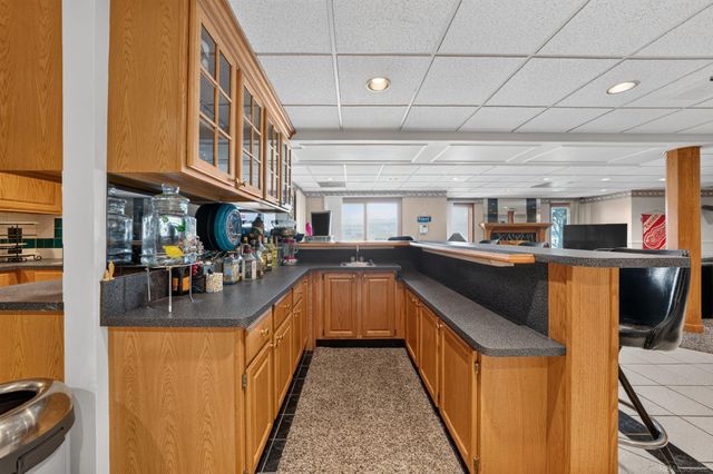 8893 Chestnut Run Drive, Shelby Twp, MI 48317