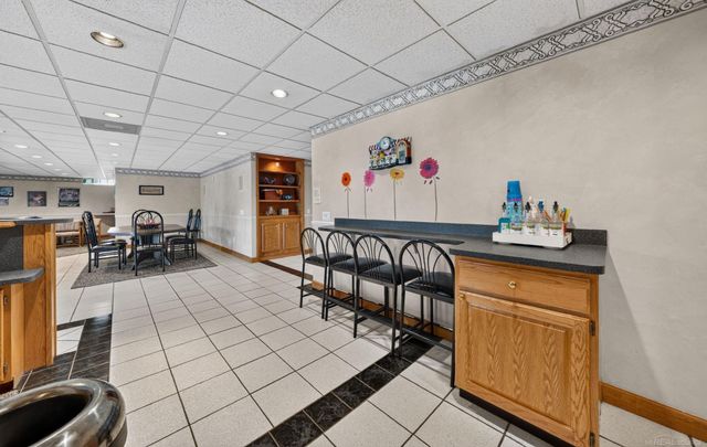 8893 Chestnut Run Drive, Shelby Twp, MI 48317