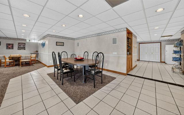8893 Chestnut Run Drive, Shelby Twp, MI 48317
