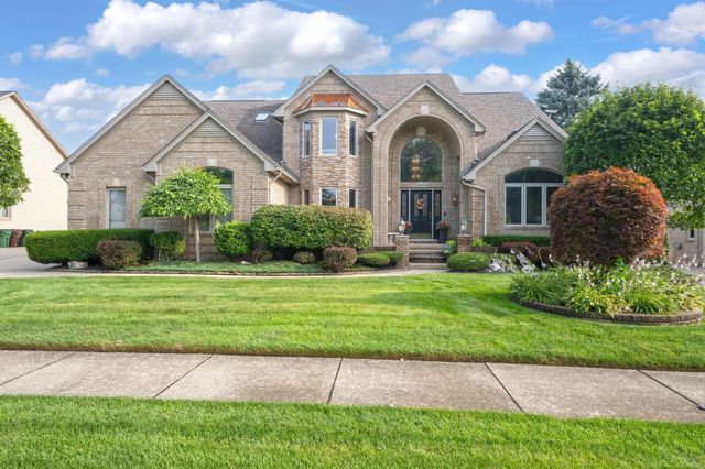 8893 Chestnut Run Drive, Shelby Twp, MI 48317