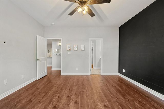 1185 E Jefferson Street, Van Alstyne, TX 75495