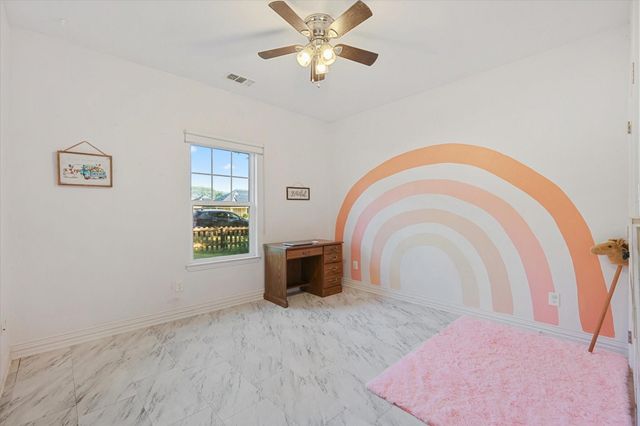 1185 E Jefferson Street, Van Alstyne, TX 75495