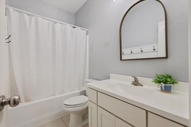 1185 E Jefferson Street, Van Alstyne, TX 75495