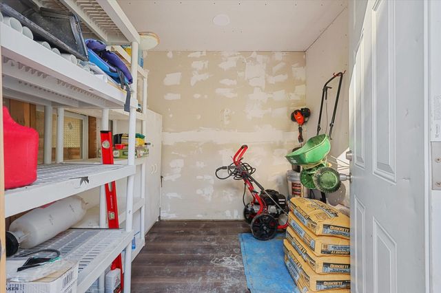 1185 E Jefferson Street, Van Alstyne, TX 75495