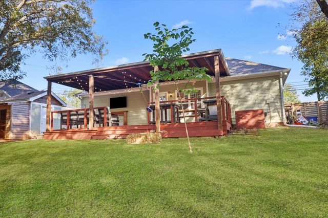 1185 E Jefferson Street, Van Alstyne, TX 75495