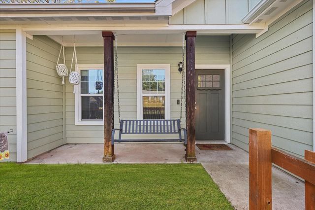 1185 E Jefferson Street, Van Alstyne, TX 75495