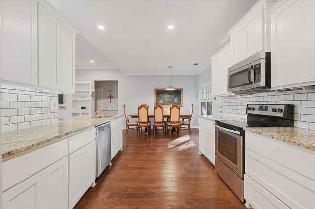 1185 E Jefferson Street, Van Alstyne, TX 75495
