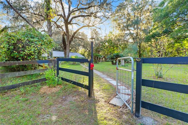 4704 NE 255TH DRIVE, Melrose, FL 32666