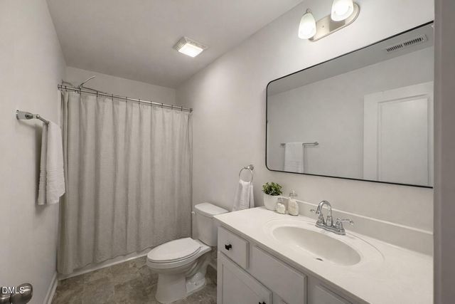 656 Bent Willow Drive, Clayton, NC 27527