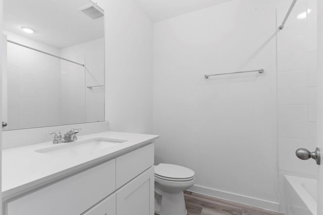 3019 Scarlet Ibis Drive, Texas City, TX 77590