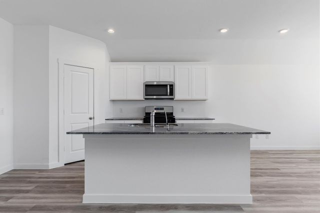 3019 Scarlet Ibis Drive, Texas City, TX 77590