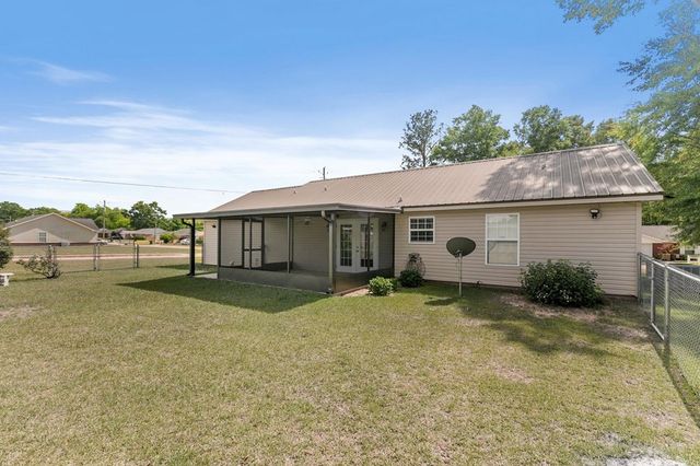 154 Joe Walding Dr, Midland City, AL 36350
