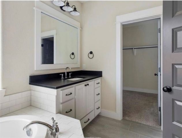 4002 Heru Court, College Station, TX 77845