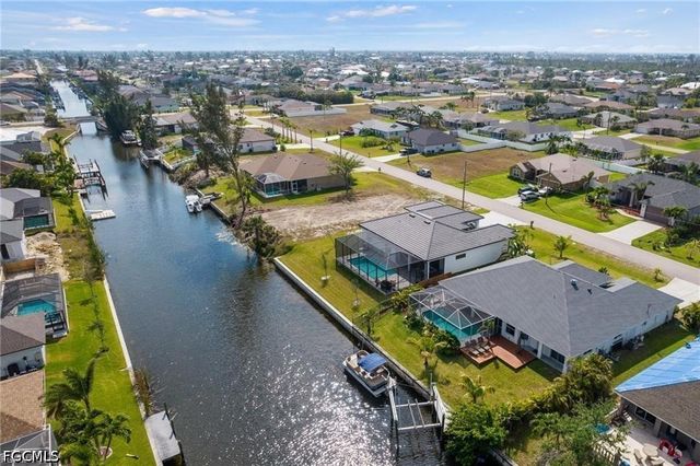 2101 SW 29th TER, Cape Coral, FL 33914