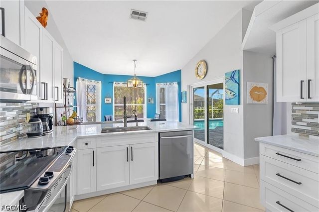 2101 SW 29th TER, Cape Coral, FL 33914