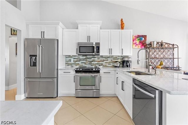 2101 SW 29th TER, Cape Coral, FL 33914