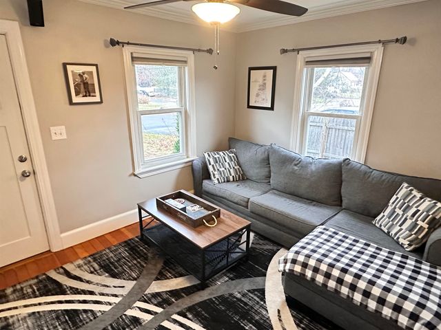 17 Walton Road, Plaistow, NH 03865