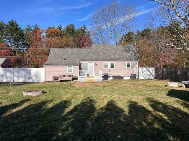 17 Walton Road, Plaistow, NH 03865