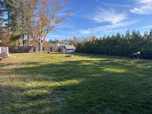 17 Walton Road, Plaistow, NH 03865