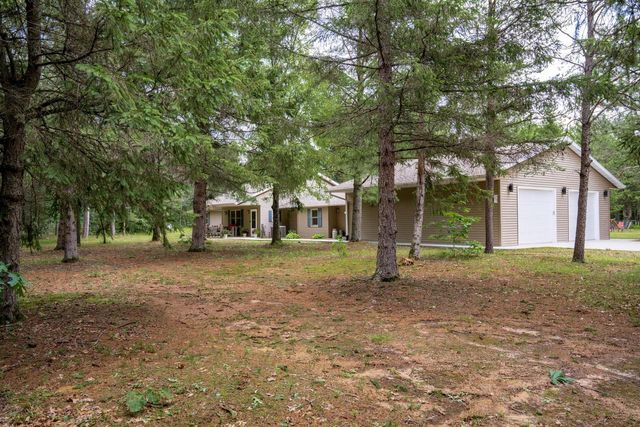 1054 W 13th Lane, Arkdale, WI 54613