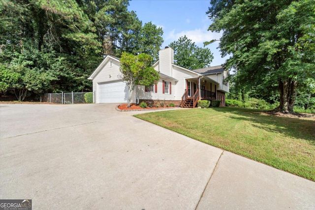 310 Timber Laurel Lane, Lawrenceville, GA 30043