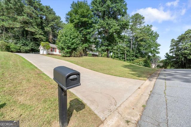 310 Timber Laurel Lane, Lawrenceville, GA 30043