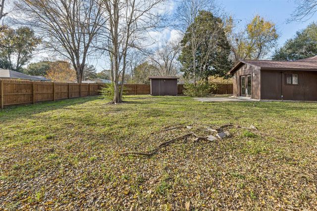 114 Leigh Anne Street, Huntsville, TX 77320