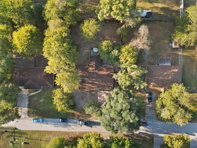 114 Leigh Anne Street, Huntsville, TX 77320