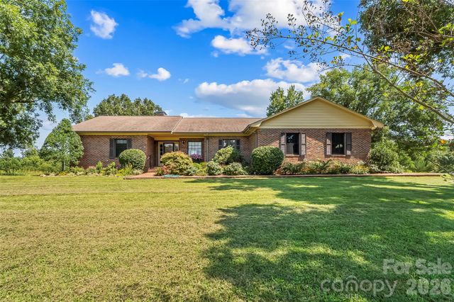 402 Catawba Street, Morganton, NC 28655