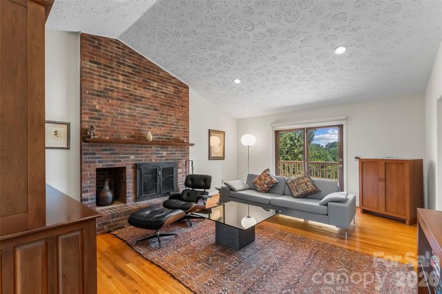402 Catawba Street, Morganton, NC 28655