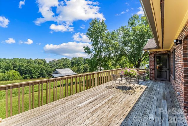 402 Catawba Street, Morganton, NC 28655