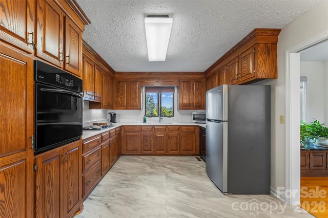 402 Catawba Street, Morganton, NC 28655