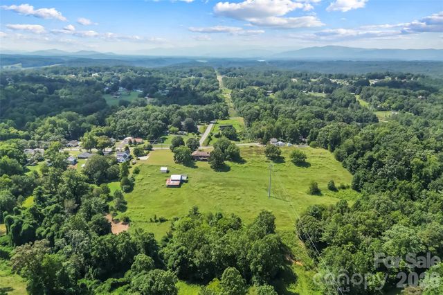 402 Catawba Street, Morganton, NC 28655