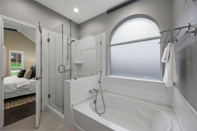 1819 Sandalwood Lane, Grapevine, TX 76051