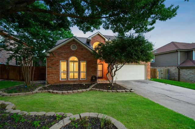 1819 Sandalwood Lane, Grapevine, TX 76051