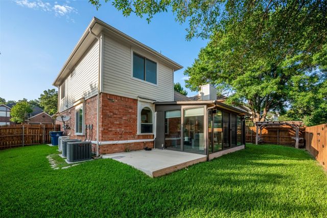 1819 Sandalwood Lane, Grapevine, TX 76051
