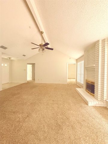 4806 Shadyway Drive, Arlington, TX 76018