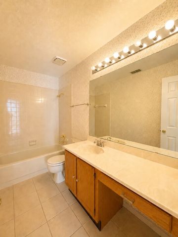 4806 Shadyway Drive, Arlington, TX 76018